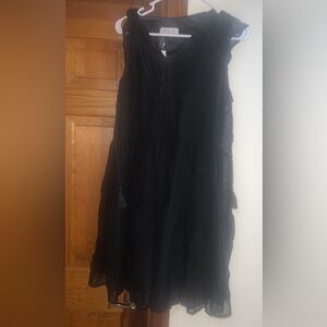 Nic and Lou black dress
